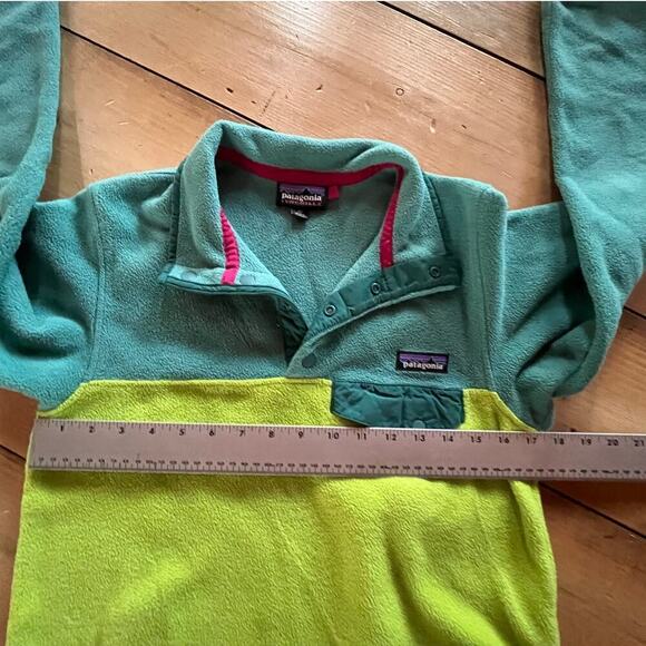 Patagonia Synchilla Women's Fleece Pullover. Buttons. Colorblock. Green/Teal. XS - Picture 6 of 8